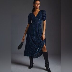 NWOT Hutch Anthropologie Puff Sleeve Velvet Navy Dress size 0 Holiday Party